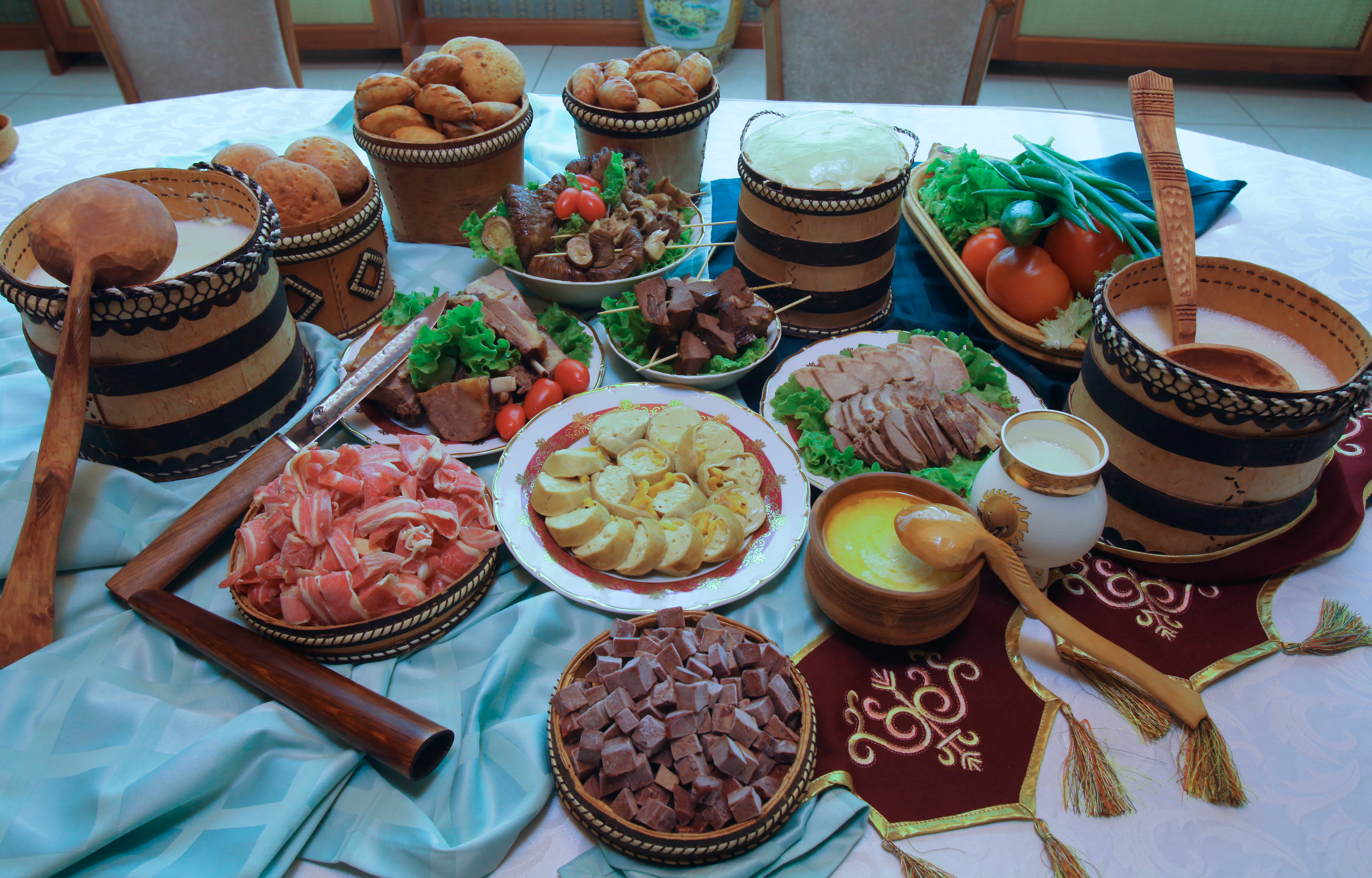Якутский стол